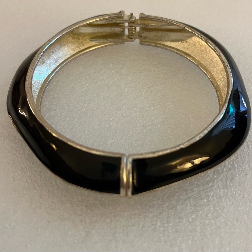 Vintage Black Enameled Silver Toned Hinged Bangle Bracelet